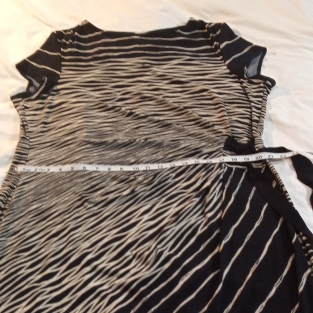 3/$25 Navy & White J. Taylor Patterned Dress Size 20W - Picture 10 of 12